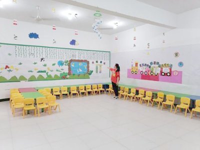 旧县镇中心幼儿园开学前进行校园清洁和消毒