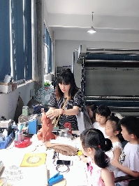 探索制造奥秘 杭州市绿洲花园幼儿园文晖园区中一班服装厂之旅